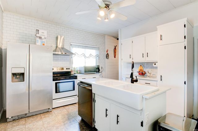 1409 Main Street, Vincennes, IN 47591