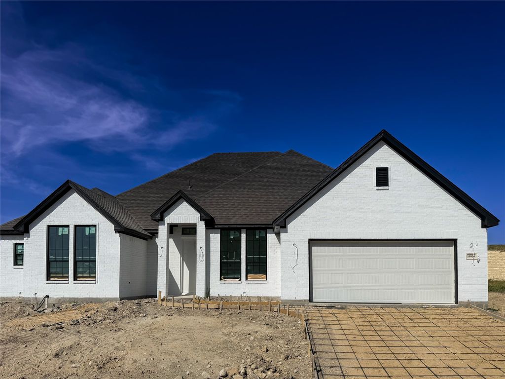 10836 Alta Sierra Drive, Benbrook, TX 76126