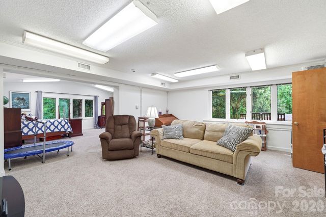 515 Dogwood Lane, Belmont, NC 28012