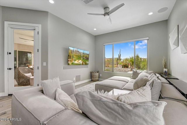 6221 E CALLE ESCUDA --, Cave Creek, AZ 85331