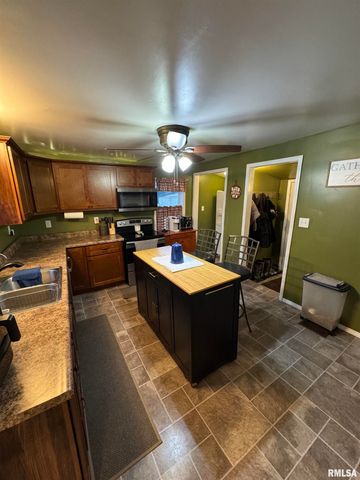 17250 E IL HWY 9, Canton, IL 61520