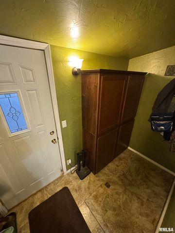 17250 E IL HWY 9, Canton, IL 61520