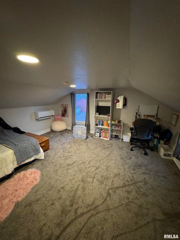 17250 E IL HWY 9, Canton, IL 61520