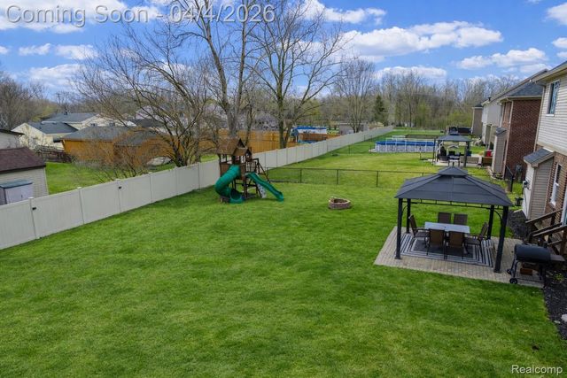 30529 Bradbury Drive, Flat Rock, MI 48134