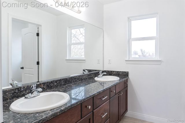 30529 Bradbury Drive, Flat Rock, MI 48134