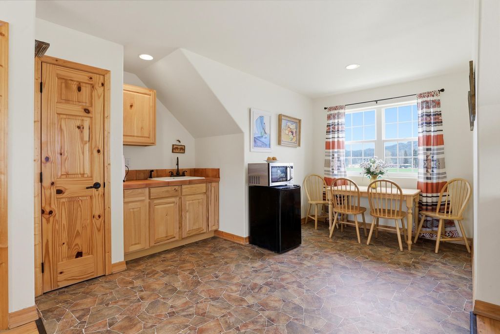 291 Yergens Rd, Newport, WA 99156 photo 30