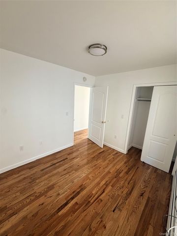 8418 129th Street, Kew Gardens, NY 11415
