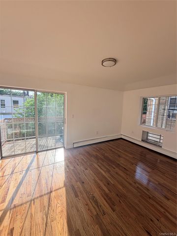 8418 129th Street, Kew Gardens, NY 11415
