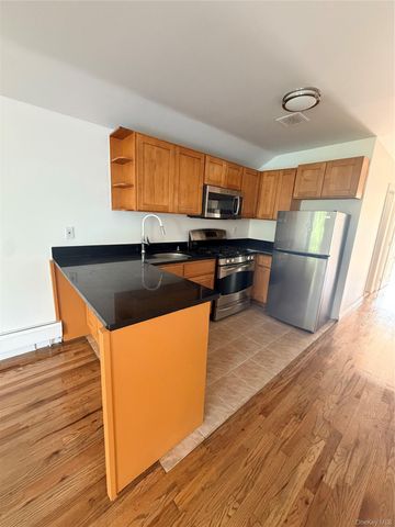 8418 129th Street, Kew Gardens, NY 11415