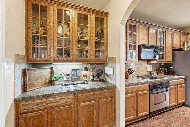 377 Kirby Drive, Lantana, TX 76226