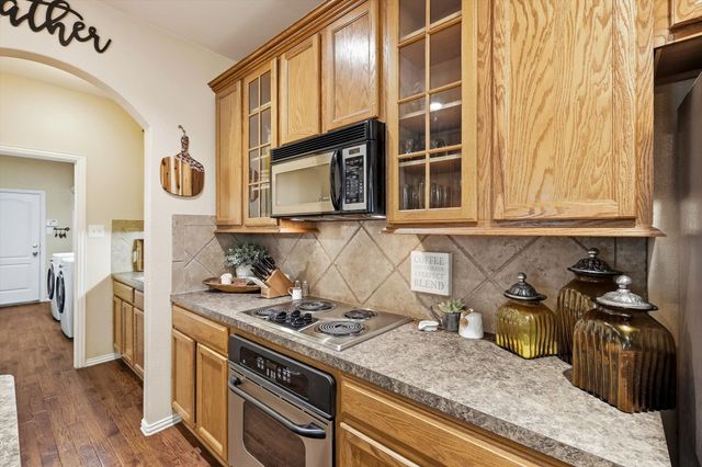 377 Kirby Drive, Lantana, TX 76226