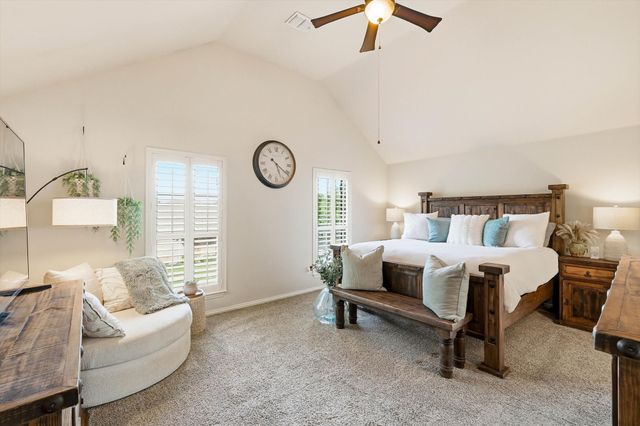 377 Kirby Drive, Lantana, TX 76226