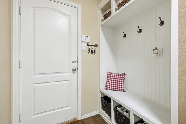 377 Kirby Drive, Lantana, TX 76226