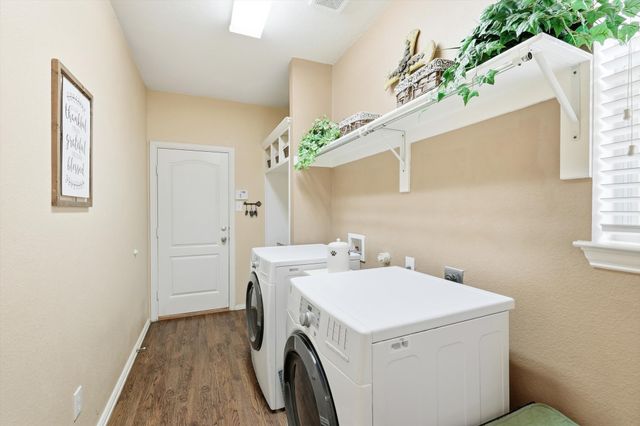 377 Kirby Drive, Lantana, TX 76226