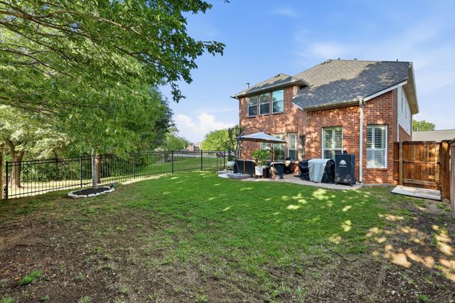 377 Kirby Drive, Lantana, TX 76226