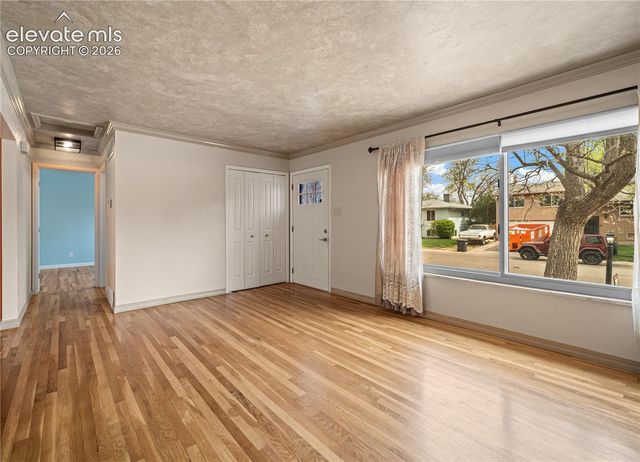 25 Fordham Circle, Pueblo, CO 81005