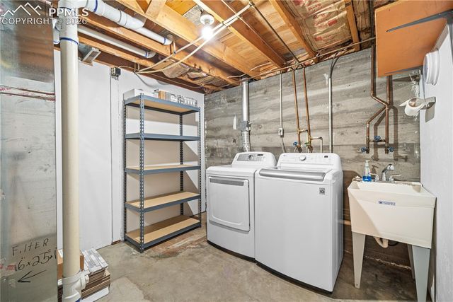 25 Fordham Circle, Pueblo, CO 81005