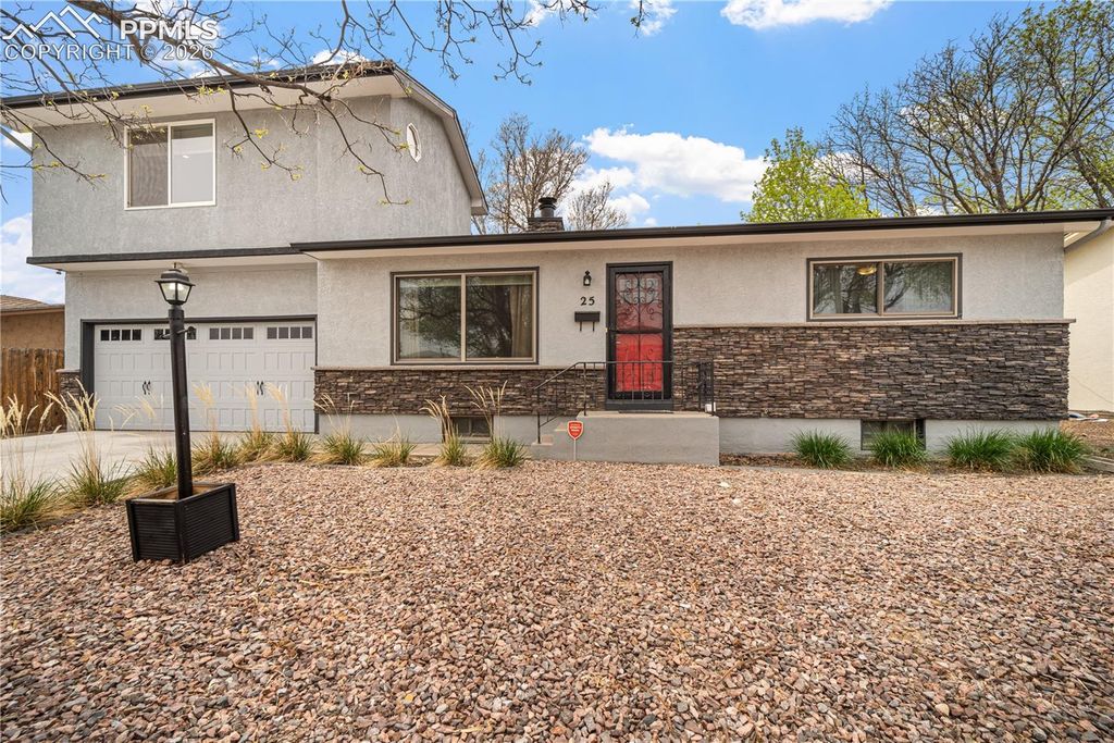 25 Fordham Circle, Pueblo, CO 81005