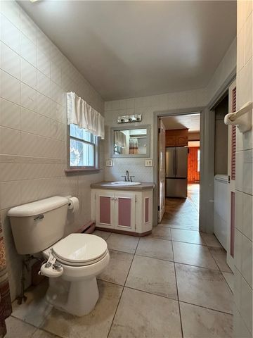 67 Mountaindale Road, Smithfield, RI 02917