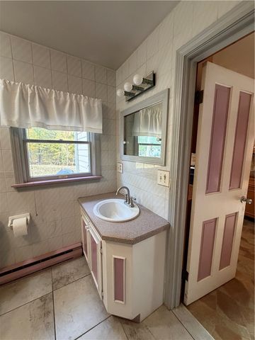 67 Mountaindale Road, Smithfield, RI 02917