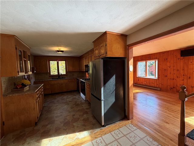 67 Mountaindale Road, Smithfield, RI 02917