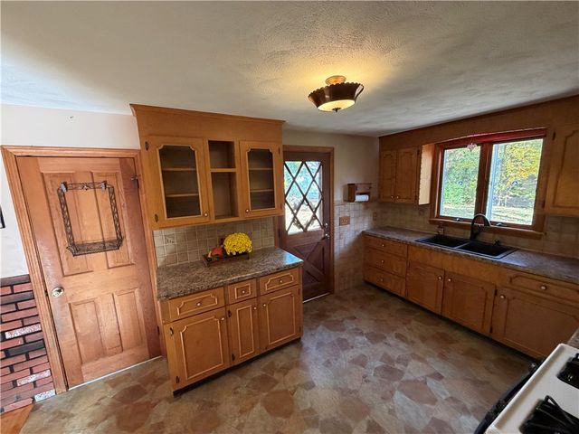 67 Mountaindale Road, Smithfield, RI 02917