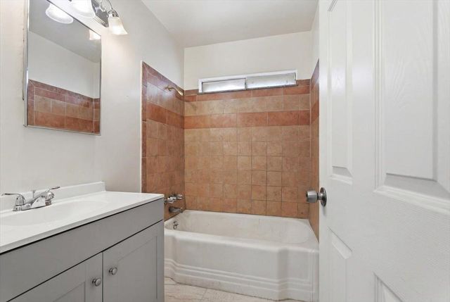 1708 Rouse Ave, Modesto, CA 95351