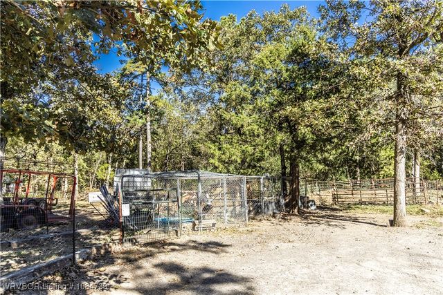 8906 Horseshoe Loop, Hackett, AR 72937