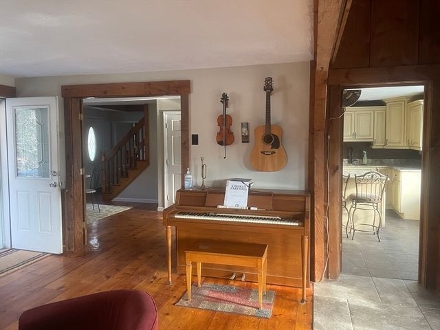 65 Old Spencer Rd, Charlton, MA 01507