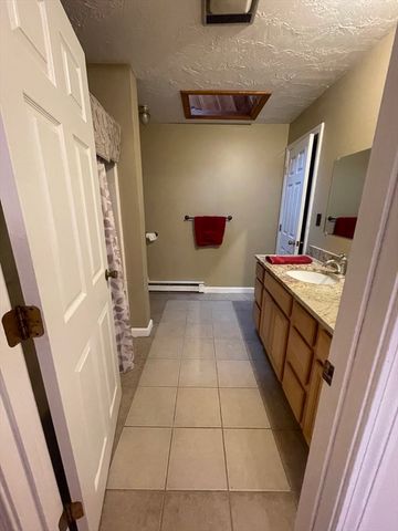 65 Old Spencer Rd, Charlton, MA 01507
