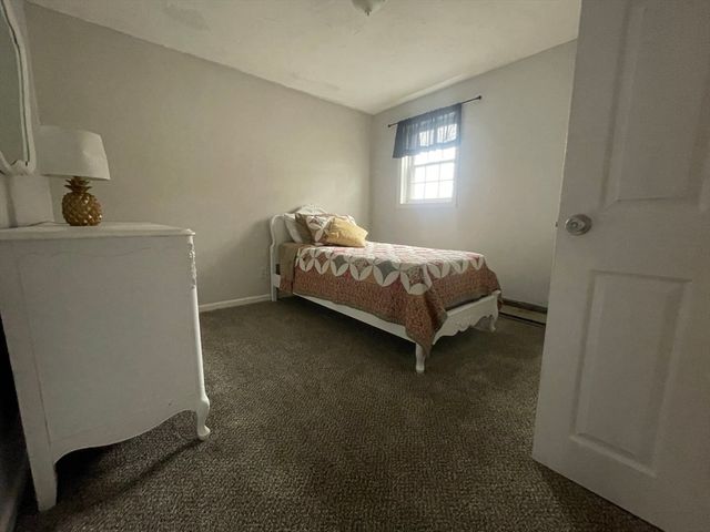 65 Old Spencer Rd, Charlton, MA 01507