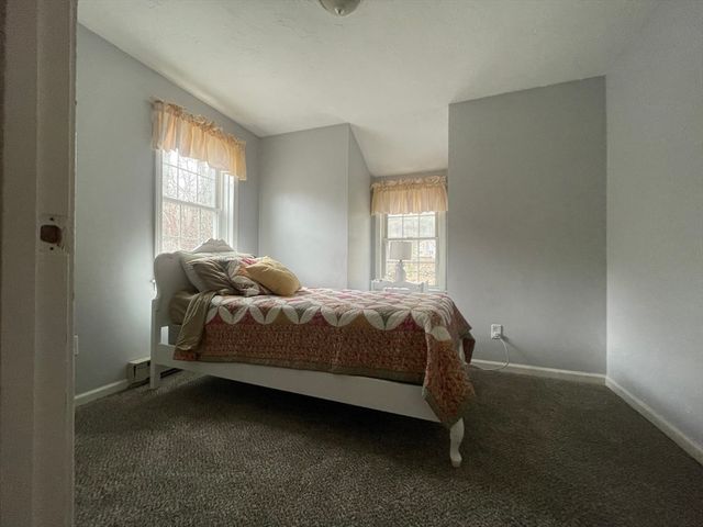 65 Old Spencer Rd, Charlton, MA 01507