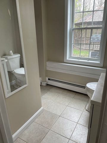 65 Old Spencer Rd, Charlton, MA 01507