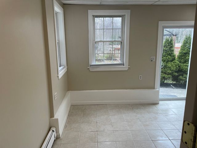 65 Old Spencer Rd, Charlton, MA 01507
