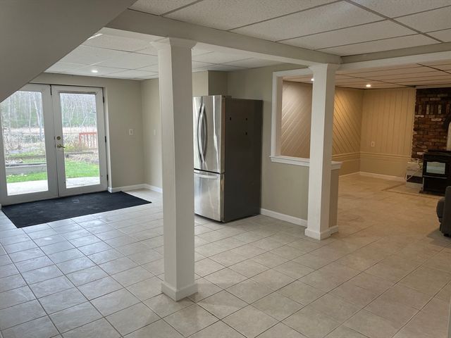 65 Old Spencer Rd, Charlton, MA 01507