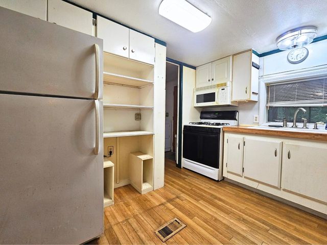 11348 Duffield Road, Montrose Twp, MI 48415