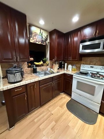 18422 NW 44th Ct, Miami Gardens, FL 33055