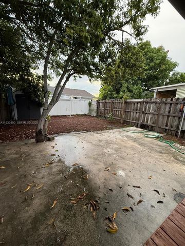 18422 NW 44th Ct, Miami Gardens, FL 33055