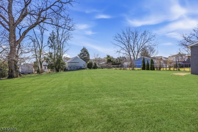 239 3rd Ave, Garwood Boro, NJ 07027