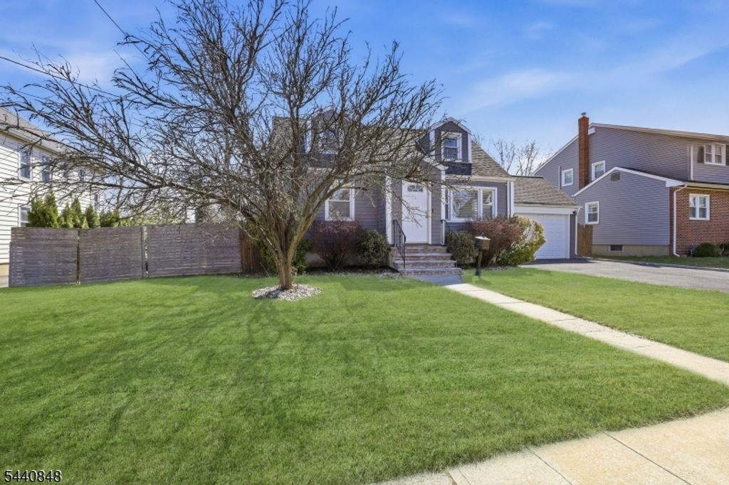 239 3rd Ave, Garwood Boro, NJ 07027