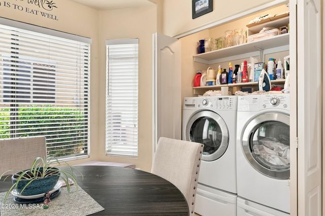 94 E Calle De La Semilla, Green Valley, AZ 85614