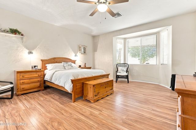 94 E Calle De La Semilla, Green Valley, AZ 85614