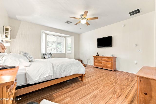 94 E Calle De La Semilla, Green Valley, AZ 85614
