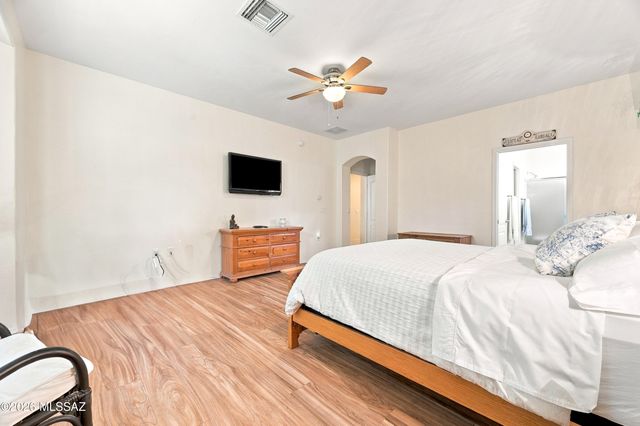 94 E Calle De La Semilla, Green Valley, AZ 85614