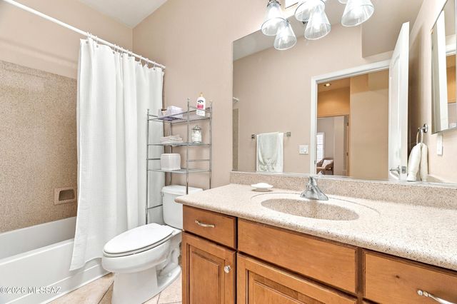 94 E Calle De La Semilla, Green Valley, AZ 85614