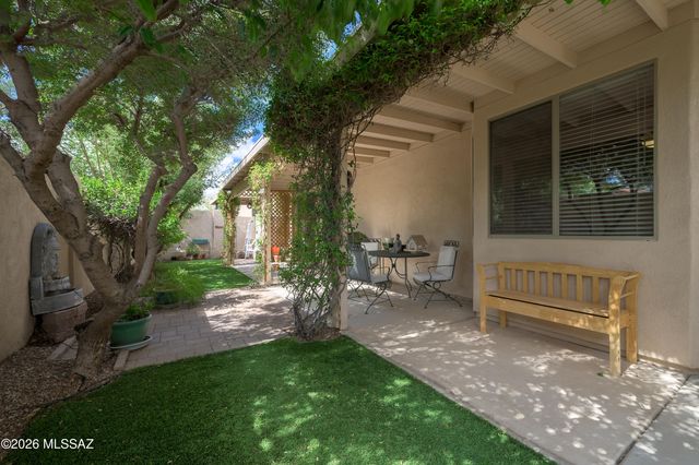 94 E Calle De La Semilla, Green Valley, AZ 85614