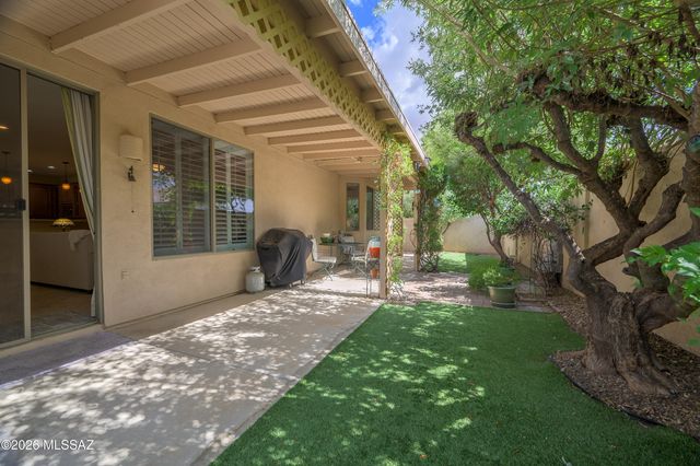 94 E Calle De La Semilla, Green Valley, AZ 85614