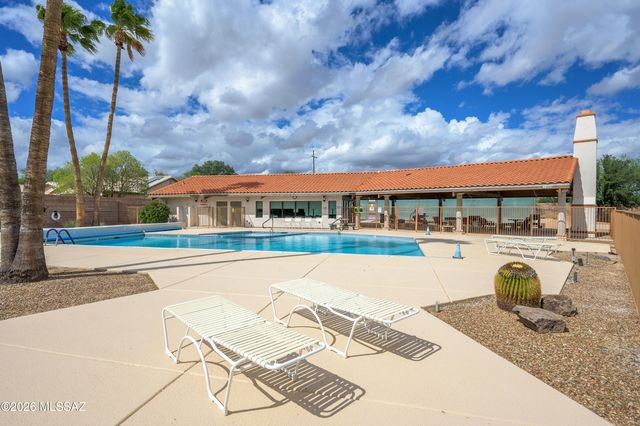 94 E Calle De La Semilla, Green Valley, AZ 85614