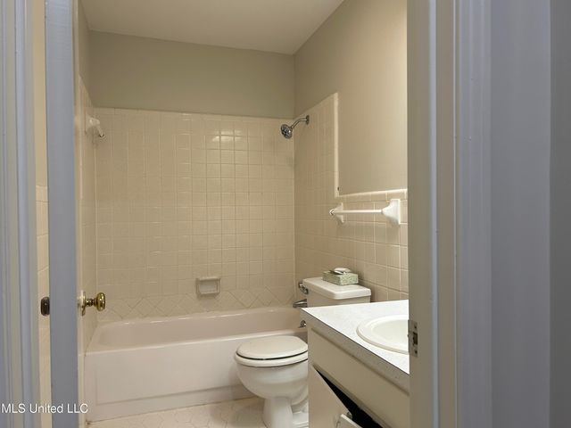 1659 Riverwood Drive, Jackson, MS 39211