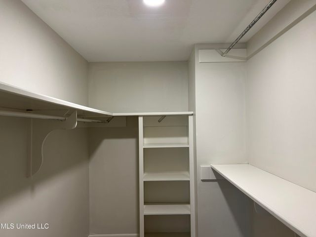 1659 Riverwood Drive, Jackson, MS 39211